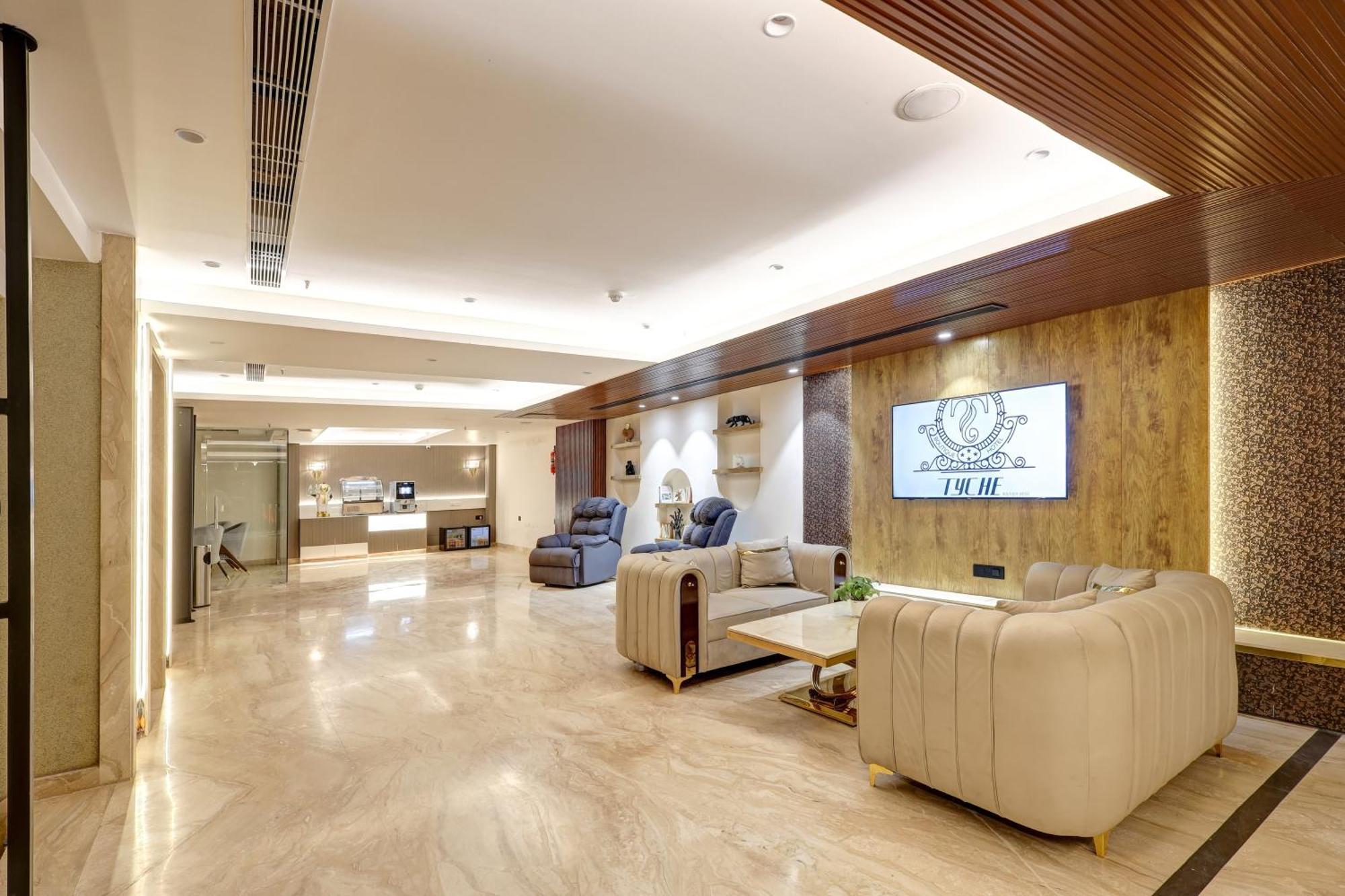 The Tyche New Delhi - Traveller'S Choice Award Winner 2025 Neu-Delhi Exterior foto