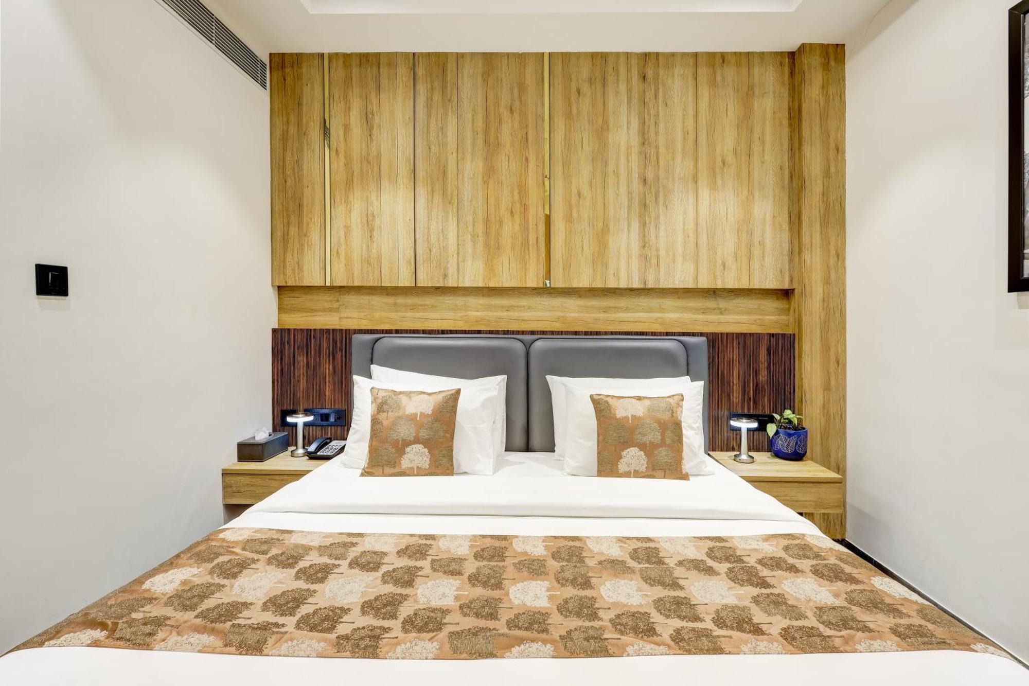 The Tyche New Delhi - Traveller'S Choice Award Winner 2025 Neu-Delhi Exterior foto