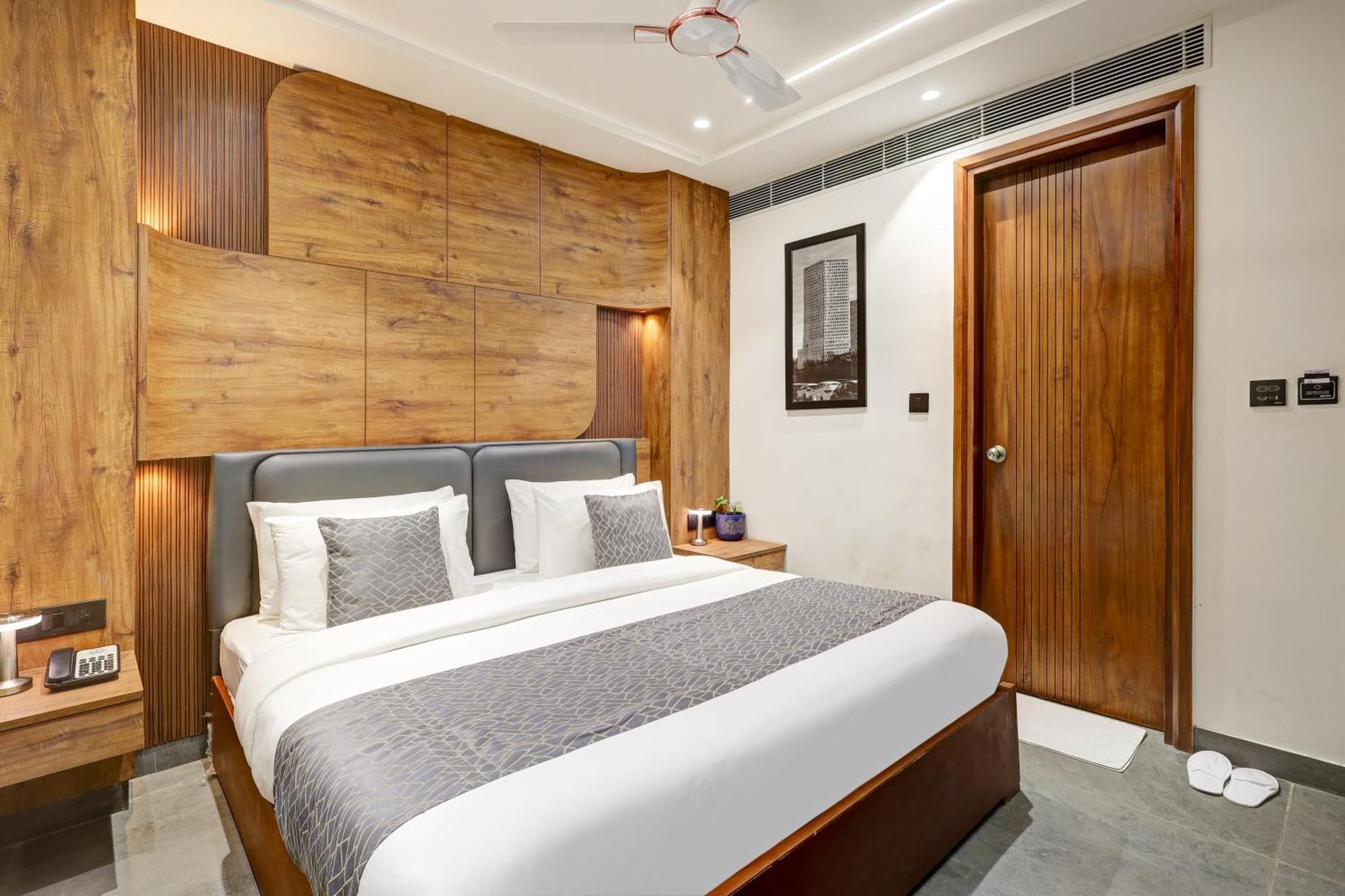The Tyche New Delhi - Traveller'S Choice Award Winner 2025 Neu-Delhi Exterior foto
