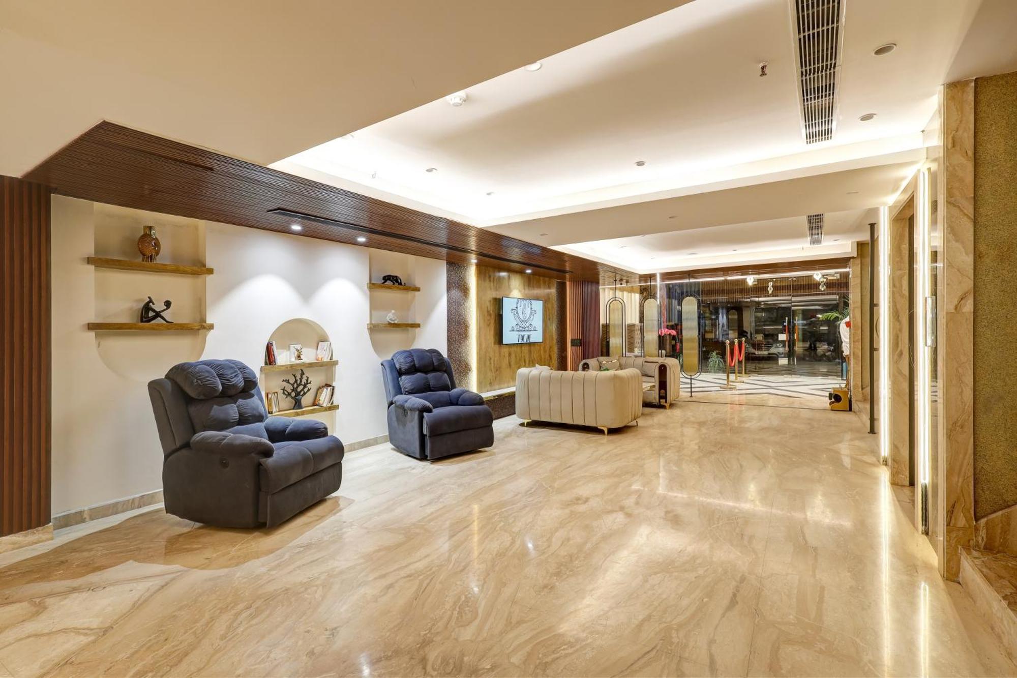 The Tyche New Delhi - Traveller'S Choice Award Winner 2025 Neu-Delhi Exterior foto